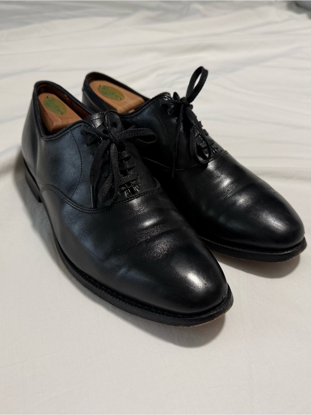 Allen Edmonds Carlyle Oxfords + Matching Belt — Black Calfskin, Size 8.5D